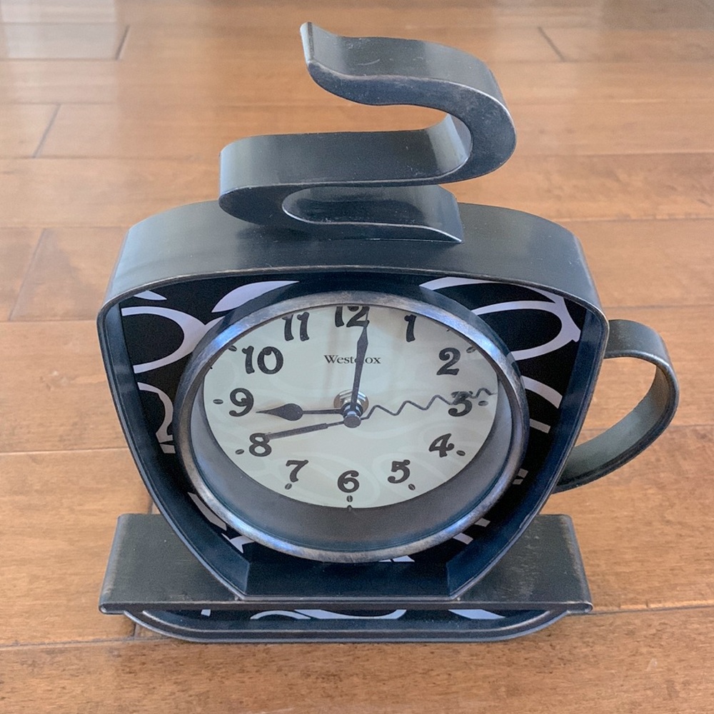 Coffee Design Analog Clock